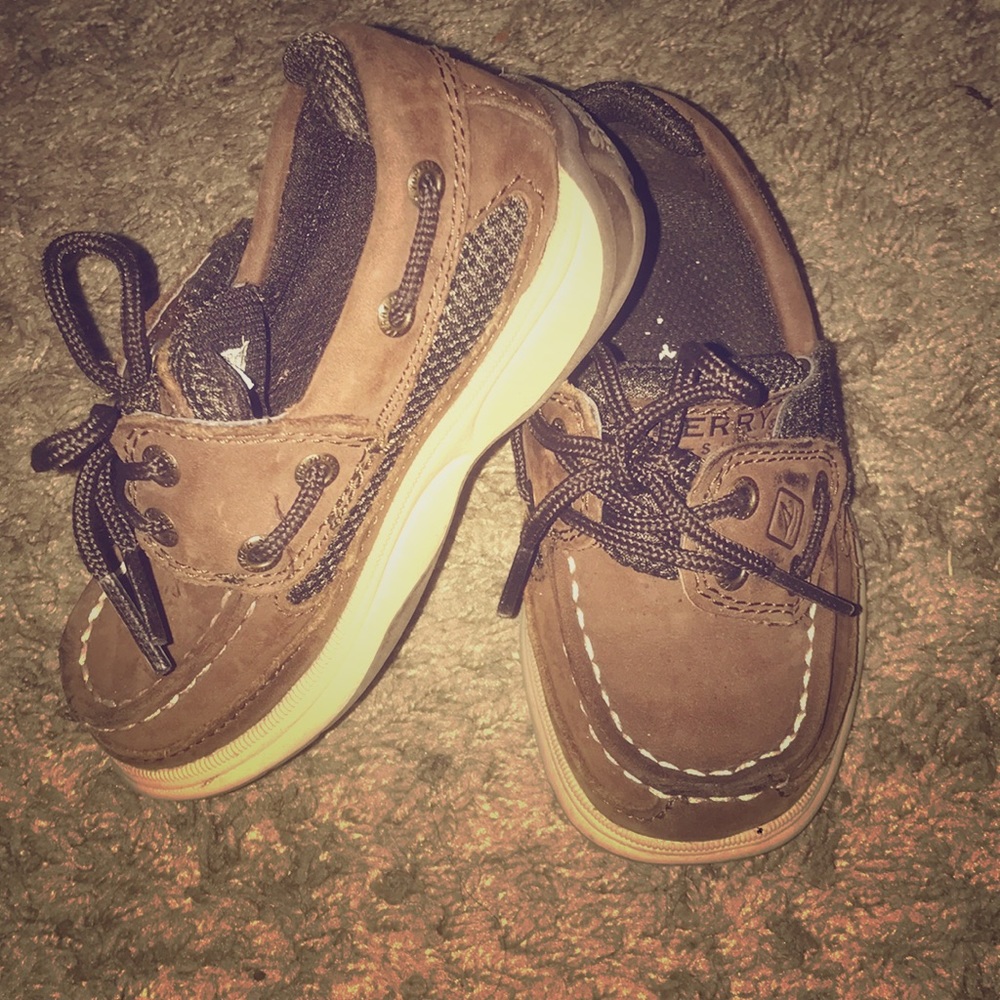 Casual shoes